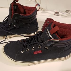 Sperry high-top tennis shoe navy 8